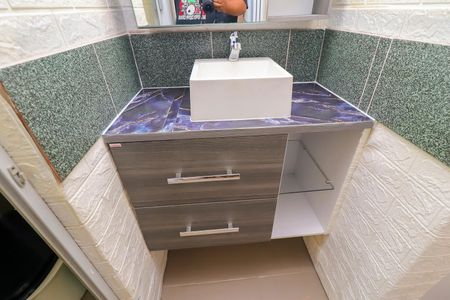 Apartamento para alugar com 54m², 2 quartos e 1 vagaBanheiro