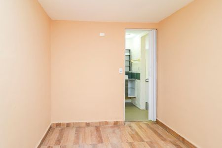 Quarto 2 de apartamento para alugar com 2 quartos, 54m² em Itaquera, São Paulo