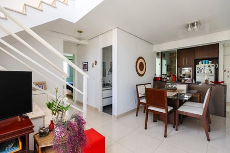 Sala de apartamento à venda com 2 quartos, 112m² em Vila Suzana, São Paulo