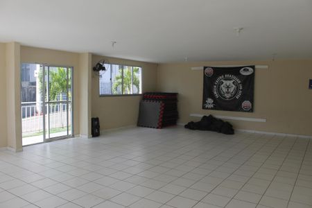 Apartamento para alugar com 48m², 2 quartos e 1 vagaÁrea comum - Salão de festas