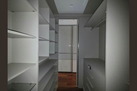 Apartamento para alugar com 228m², 4 quartos e 4 vagasCloset da Suíte 3