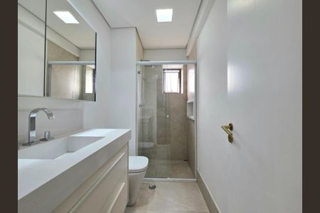 Apartamento para alugar com 228m², 4 quartos e 4 vagasBanheiro da Suíte 2
