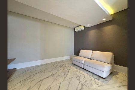 Apartamento para alugar com 228m², 4 quartos e 4 vagasSala de TV