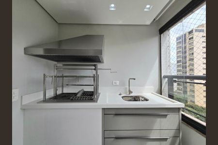 Apartamento para alugar com 228m², 4 quartos e 4 vagasVaranda