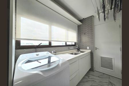 Apartamento para alugar com 228m², 4 quartos e 4 vagasÁrea de Serviço