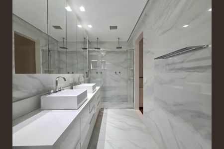 Apartamento para alugar com 228m², 4 quartos e 4 vagasBanheiro da Suíte 3