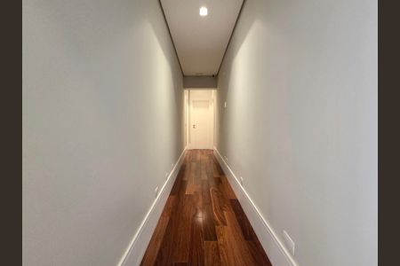 Apartamento para alugar com 228m², 4 quartos e 4 vagasCorredor Suítes