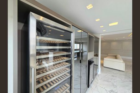 Apartamento para alugar com 228m², 4 quartos e 4 vagasVaranda