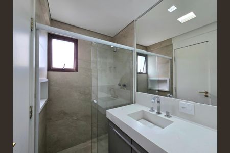 Apartamento para alugar com 228m², 4 quartos e 4 vagasBanheiro da Suíte 4