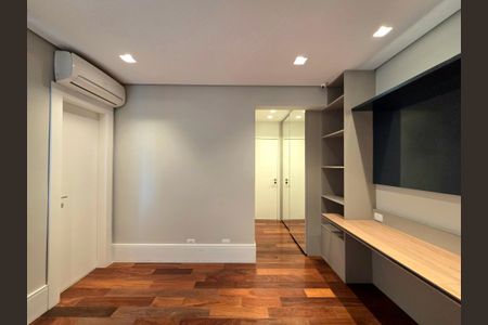 Apartamento para alugar com 228m², 4 quartos e 4 vagasSuíte 2