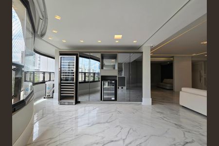 Apartamento para alugar com 228m², 4 quartos e 4 vagasVaranda