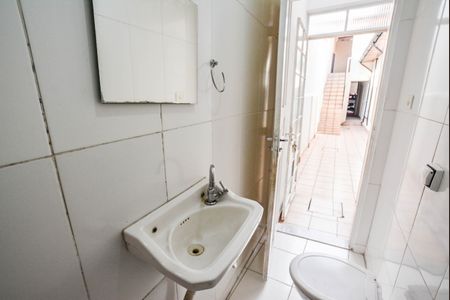 Casa para alugar com 160m², 4 quartos e 1 vagaBanheiro 2