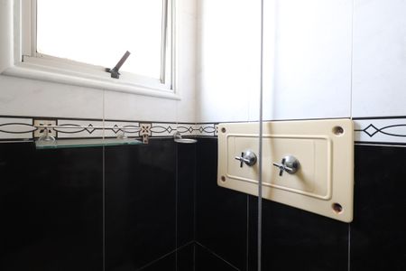 Apartamento à venda com 66m², 3 quartos e 2 vagasBanheiro da Suíte