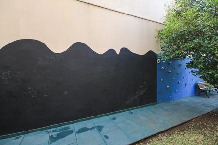 Apartamento à venda com 66m², 3 quartos e 2 vagasÁrea comum - Playground