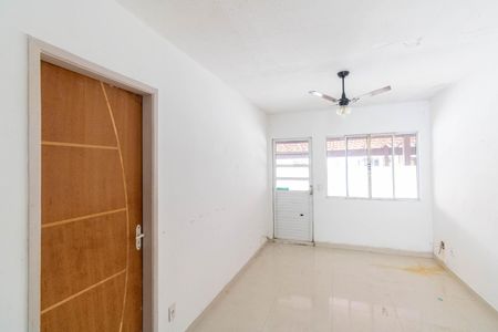 Sala de casa de condomínio para alugar com 2 quartos, 56m² em Campo Grande, Rio de Janeiro