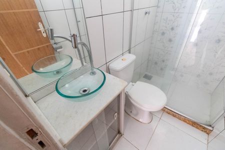 Casa de condomínio para alugar com 56m², 2 quartos e 2 vagasBanheiro