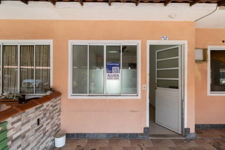 Casa de condomínio para alugar com 56m², 2 quartos e 2 vagasPlaquinha