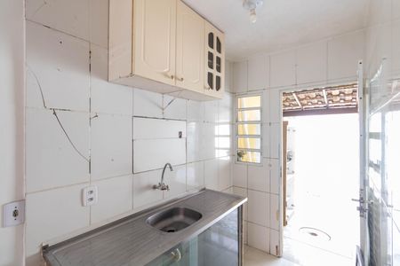 Casa de condomínio para alugar com 56m², 2 quartos e 2 vagasCozinha e Área de Serviço