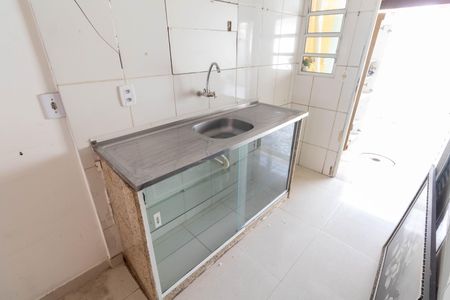 Casa de condomínio para alugar com 56m², 2 quartos e 2 vagasCozinha e Área de Serviço