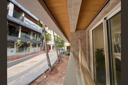 Apartamento para alugar com 65m², 2 quartos e 1 vaga Apartamento para alugar com 65m², 2 quartos e 1 vagaVaranda