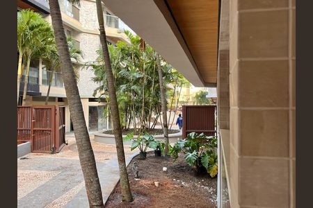 Apartamento para alugar com 65m², 2 quartos e 1 vaga Apartamento para alugar com 65m², 2 quartos e 1 vagaVaranda