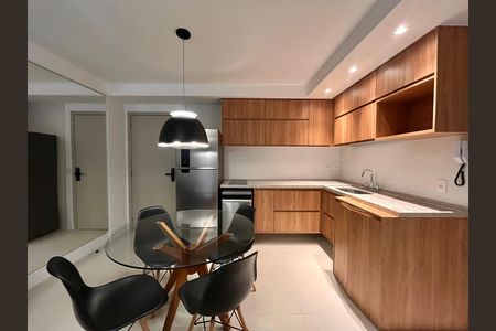 Apartamento para alugar com 65m², 2 quartos e 1 vaga Apartamento para alugar com 65m², 2 quartos e 1 vagaCozinha