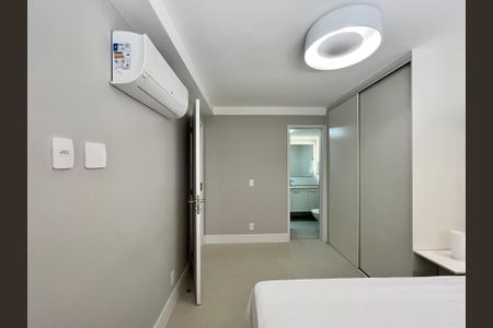 Apartamento para alugar com 65m², 2 quartos e 1 vagaSuite 