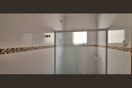 Casa para alugar com 125m², 2 quartos e 4 vagas Casa para alugar com 125m², 2 quartos e 4 vagasBanheiro Suíte 2