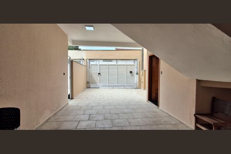 Casa para alugar com 125m², 2 quartos e 4 vagas Casa para alugar com 125m², 2 quartos e 4 vagasGaragem