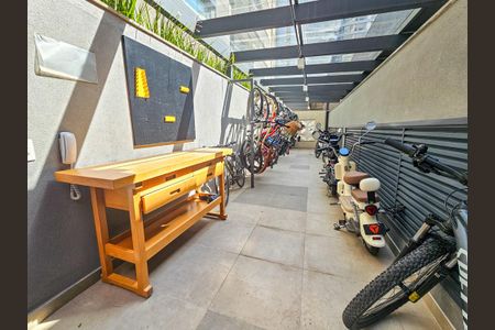 Apartamento à venda com 28m², 1 quarto e sem vaga Apartamento à venda com 28m², 1 quarto e sem vagaBicicletário