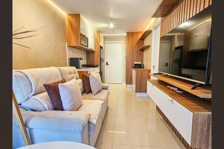 Sala/Cozinha de apartamento à venda com 1 quarto, 28m² em Brooklin, São Paulo