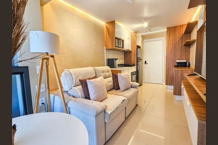 Apartamento à venda com 28m², 1 quarto e sem vaga Apartamento à venda com 28m², 1 quarto e sem vagaSala/Cozinha