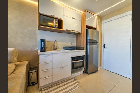 Cozinha de apartamento à venda com 1 quarto, 28m² em Brooklin, São Paulo