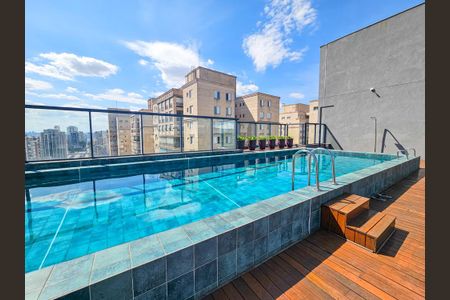 Apartamento à venda com 28m², 1 quarto e sem vaga Apartamento à venda com 28m², 1 quarto e sem vagaÁrea comum - Piscina
