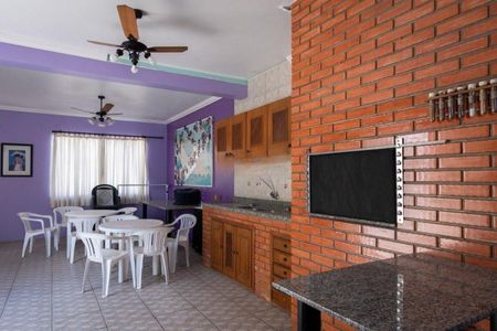 Casa para alugar com 330m², 5 quartos e 5 vagas