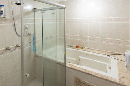 Casa para alugar com 330m², 5 quartos e 5 vagas