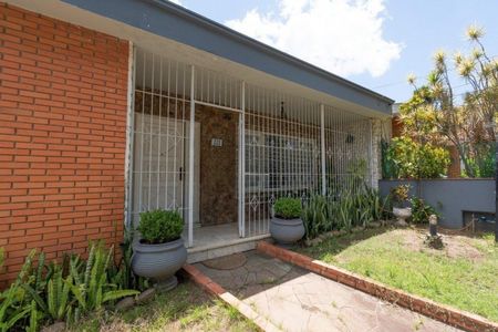 Casa para alugar com 330m², 5 quartos e 5 vagas