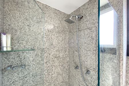 Apartamento à venda com 100m², 3 quartos e 2 vagasBanheiro da Suíte 1