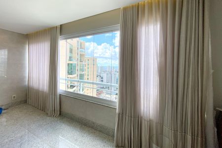 Apartamento à venda com 100m², 3 quartos e 2 vagasVaranda da Sala