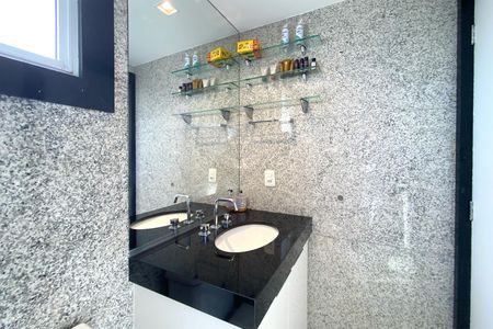 Apartamento à venda com 100m², 3 quartos e 2 vagasBanheiro da Suíte 1