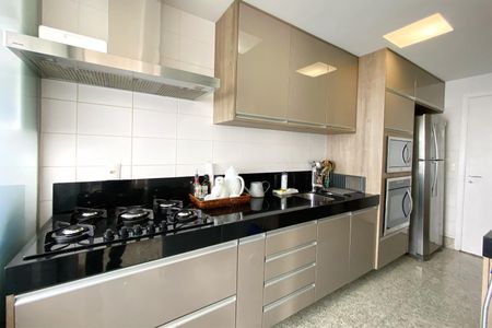 Apartamento à venda com 100m², 3 quartos e 2 vagasCozinha