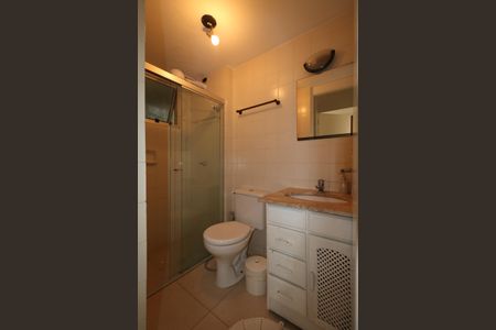 Apartamento à venda com 56m², 2 quartos e 1 vaga Apartamento à venda com 56m², 2 quartos e 1 vagaBanheiro