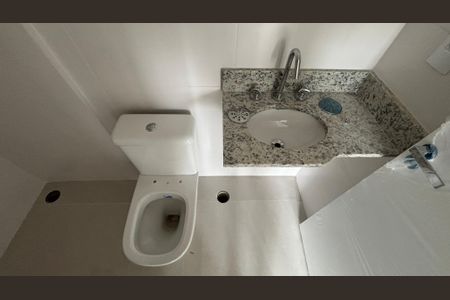 Apartamento para alugar com 56m², 2 quartos e 1 vaga Apartamento para alugar com 56m², 2 quartos e 1 vagaBanheiro