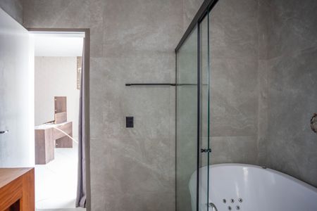 Casa para alugar com 250m², 3 quartos e 3 vagas Casa para alugar com 250m², 3 quartos e 3 vagasBanheiro da Suíte 1