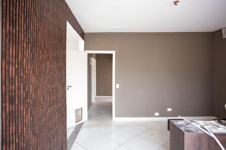 Casa para alugar com 250m², 3 quartos e 3 vagas Casa para alugar com 250m², 3 quartos e 3 vagasSuíte