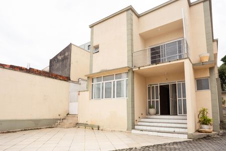 Casa para alugar com 250m², 3 quartos e 3 vagas Casa para alugar com 250m², 3 quartos e 3 vagasFachada e garagem