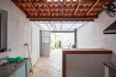 Casa para alugar com 250m², 3 quartos e 3 vagas Casa para alugar com 250m², 3 quartos e 3 vagasQuintal