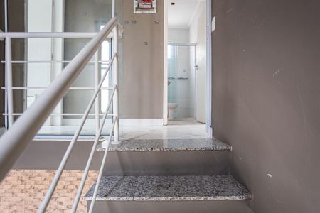 Casa para alugar com 250m², 3 quartos e 3 vagas Casa para alugar com 250m², 3 quartos e 3 vagasEscadas