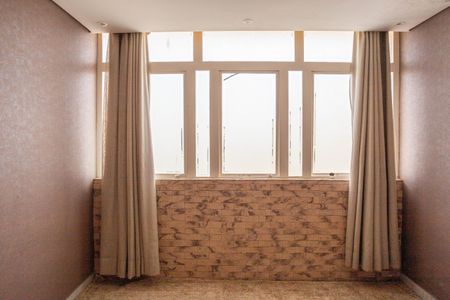 Casa para alugar com 250m², 3 quartos e 3 vagas Casa para alugar com 250m², 3 quartos e 3 vagasEscritório