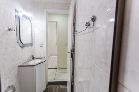 Apartamento à venda com 70m², 4 quartos e 1 vagaBanheiro Social
